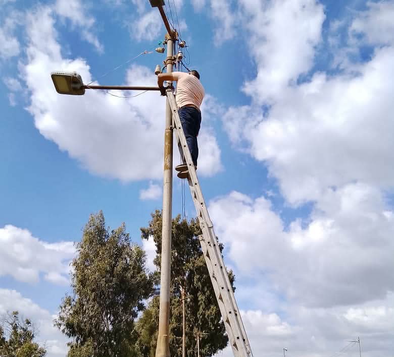 محافظ الغربية يوجّه بصيانة أعمدة الإنارة وتركيب كشافات جديدة بقرية الراهبين بسمنود استجابة لشكاوى الأهالي