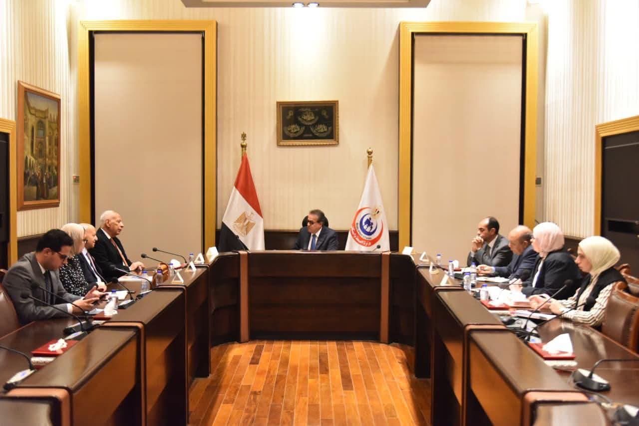 تعاون مصري بريطاني لتطوير التعليم الطبي وتأهيل الكوادر الصحية وفق المعايير العالمية