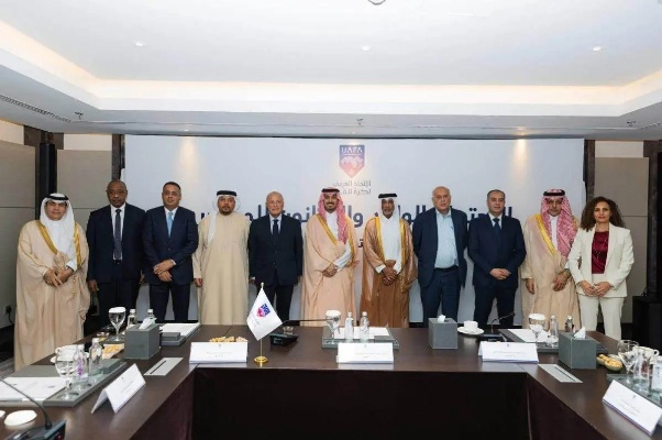 البطولة العربية للأندية في مأزق الأجندة.. أبو ريدة يكشف تحركات الاتحاد العربي لحسم الموعد والصيغة