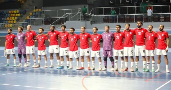 صافرة ليبية لمواجهة مصر وموزمبيق في أمم أفريقيا لكرة الصالات.. تعرف على طاقم التحكيم