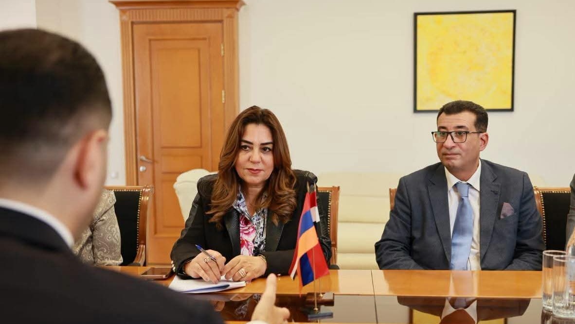 منال عوض تبحث مع نظيرها الارميني دعم التعاون الثنائي لحماية البيئة والتنوع البيولوجي والمحميات الطبيعية