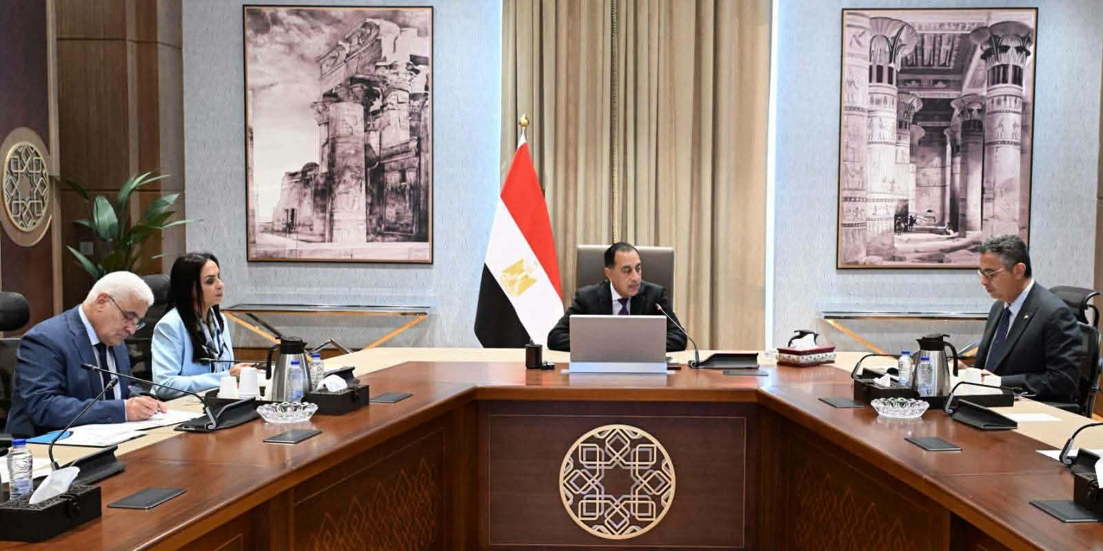 رئيس الوزراء: مناقشات موسعة لتطوير منظومة الدعم وتحسين معيشة المواطنين