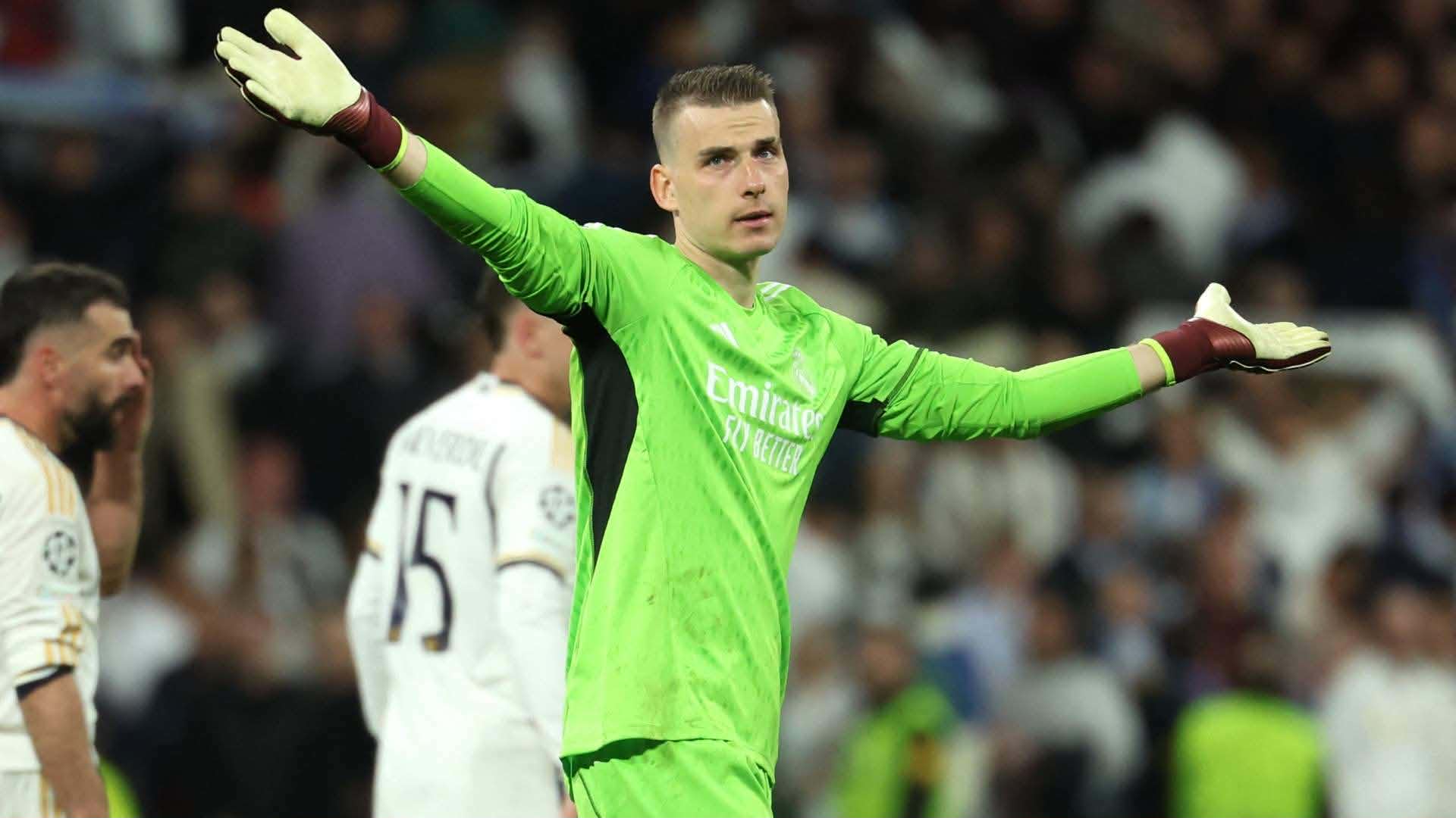 لونين يحقق انجازا تاريخيا فى مواجهات الكلاسيكو  إسراء البدراوى